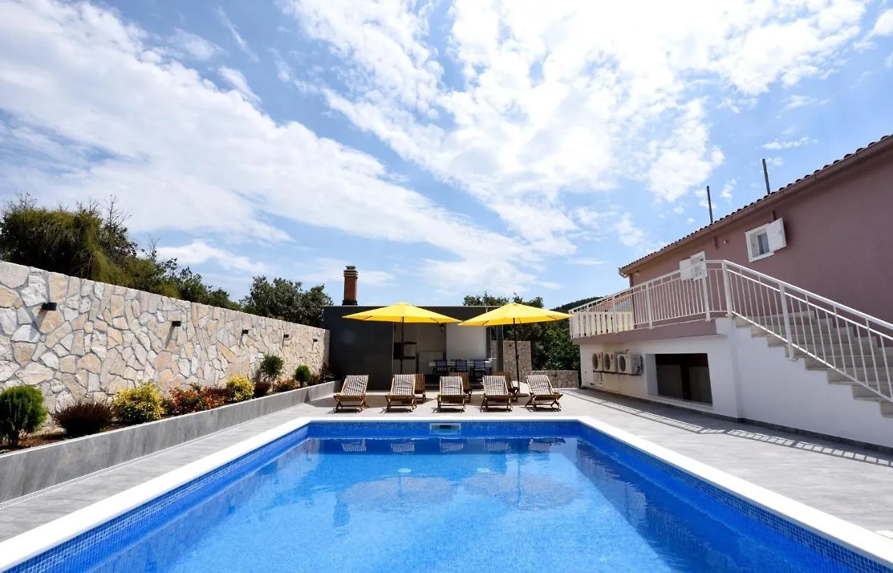 Apartments Care Donji Okrug   Donji Okrug (Ciovo)