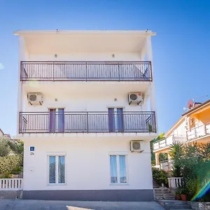 Apartament Cheap Tanja, Trogir