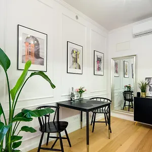 https://niepowtarzalny-apartament-obok-dworca-gwnego-air-conditioning.krakowhotelspoland.com